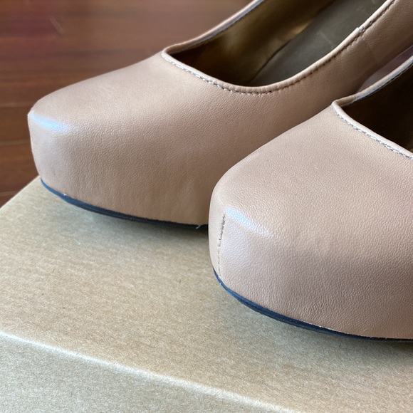 neutral hidden platform heels - Picture 2 of 8